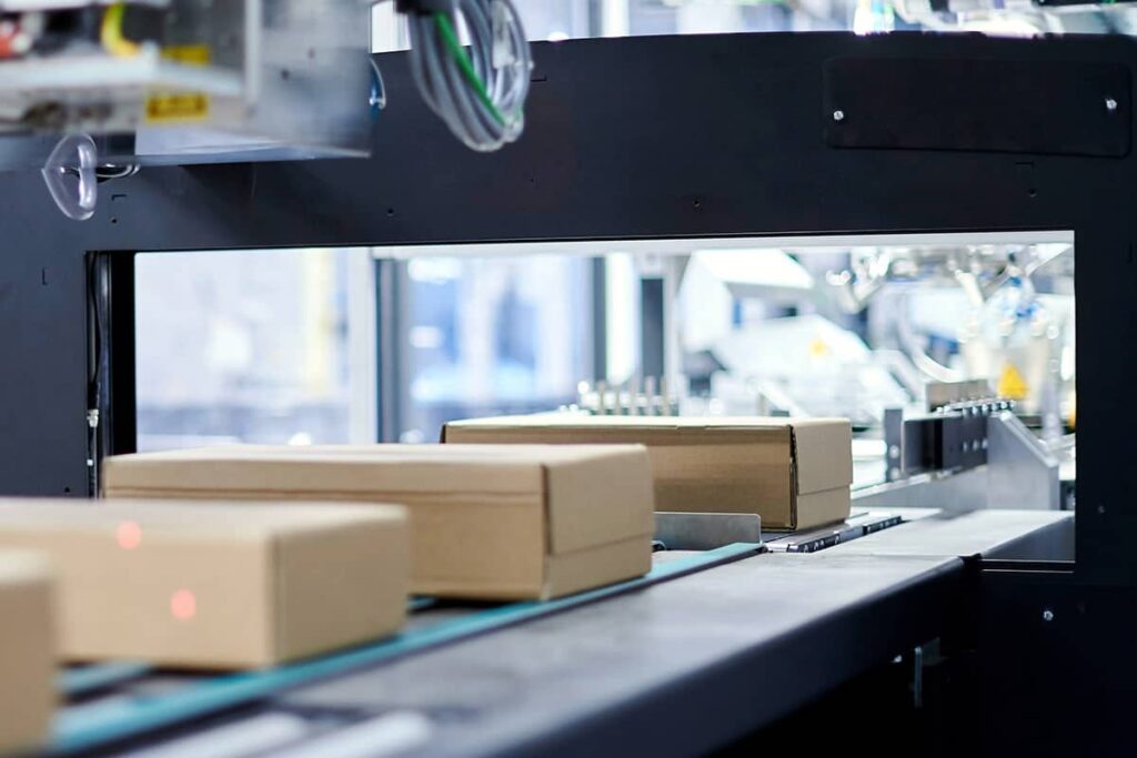 Avercon X7 Packagingline right sized box 4 1 scaled e1654767438 kopie