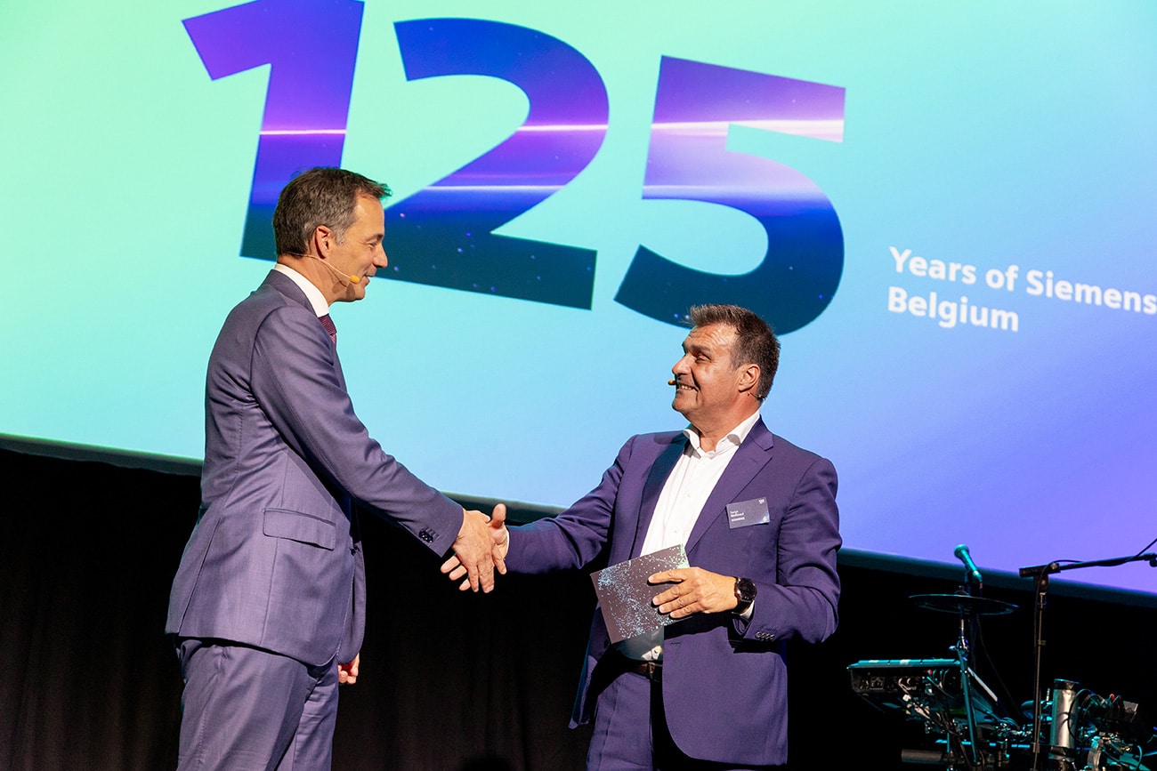 PRESS SIEMENS 7 JUNI 2023 HR 003