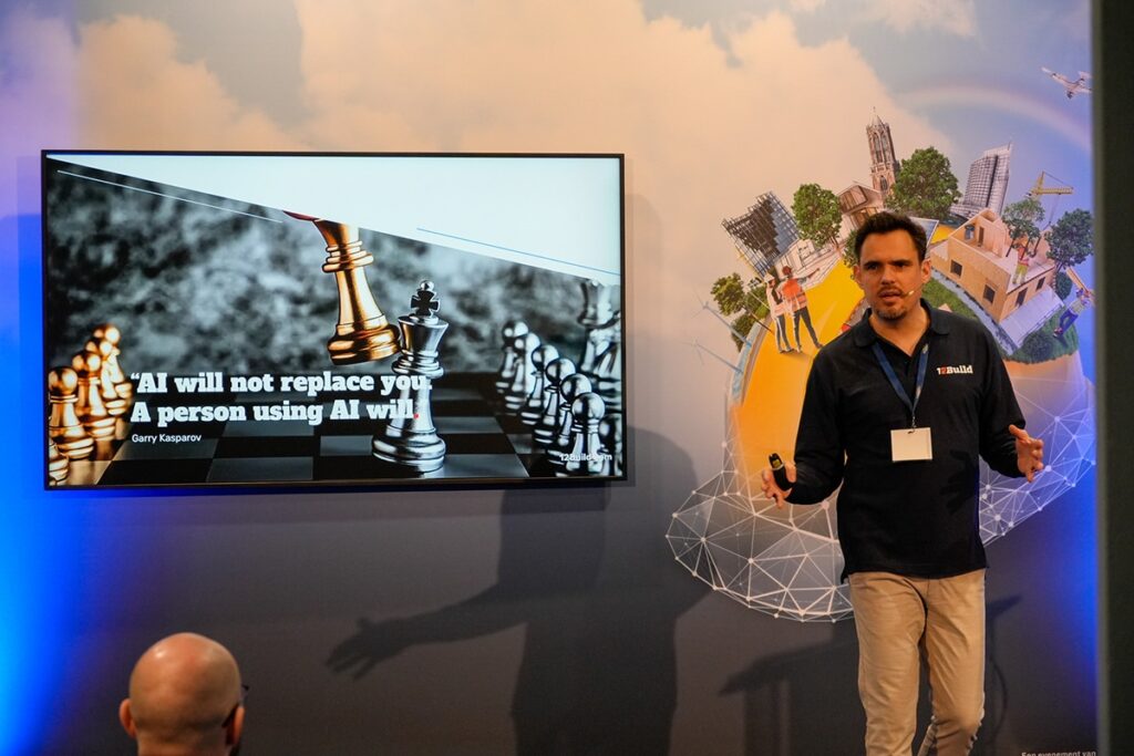 BouwBeurs 2025 Keynote CEO Patrick Aarbodem Digitalisering en AI 12Build 2 kopie